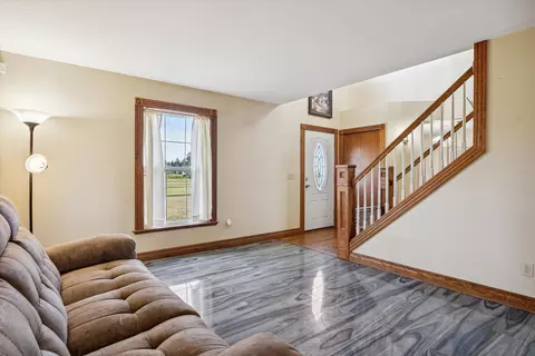 Living - 10379 Preston Rd, Britton, MI 49229 photo 3 of 8