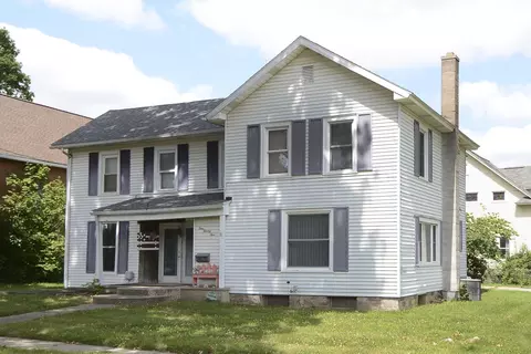 125 E Maple St, Vicksburg, MI 49097