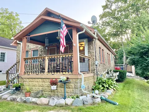 940 Ellery Ave, Jackson, MI 49202