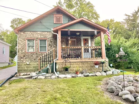 940 Ellery Ave, Jackson, MI 49202 photo 2