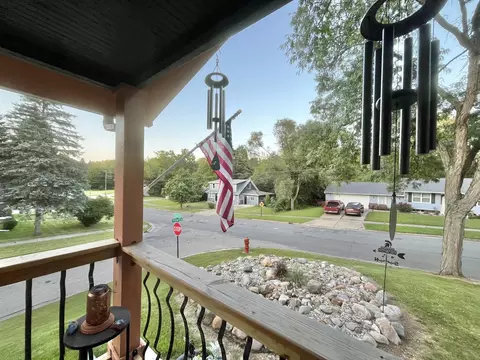 940 Ellery Ave, Jackson, MI 49202 photo 4