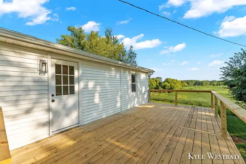 1725 Kellogg Rd, Ionia, MI 48846 photo 27