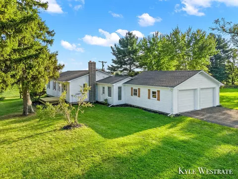 1725 Kellogg Rd, Ionia, MI 48846 photo 4