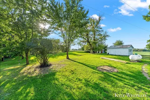 1725 Kellogg Rd, Ionia, MI 48846 photo 31