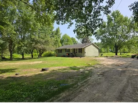 30137 Us 12, Sturgis, MI 49091