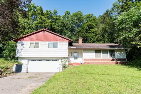 921 N Dartmouth St, Kalamazoo, MI 49006