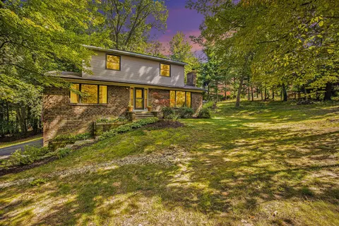 2740 Maguire Ave NE, Grand Rapids, MI 49525