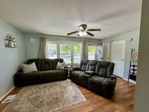 907 Sunset, Tecumseh, MI 49286 photo 6