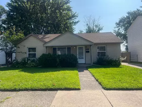 26520 Academy St, Roseville, MI 48066