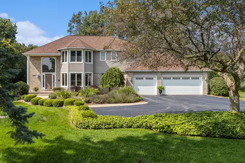 4977 Hidden Brook Ct, Ann Arbor, MI 48105
