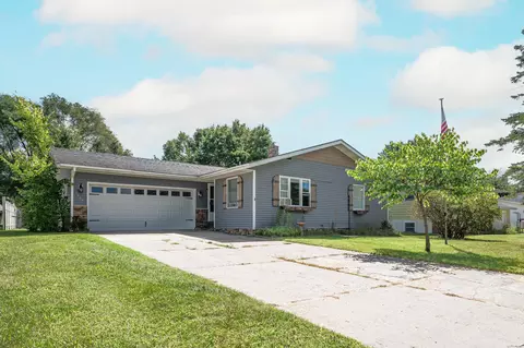 1008 Loudon St, Big Rapids, MI 49307 photo 2