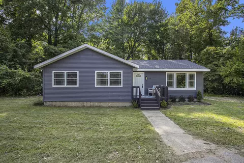 6268 Defield Rd, Coloma, MI 49038