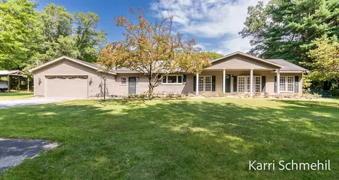 4728 W Michillinda Rd, Whitehall, MI 49461