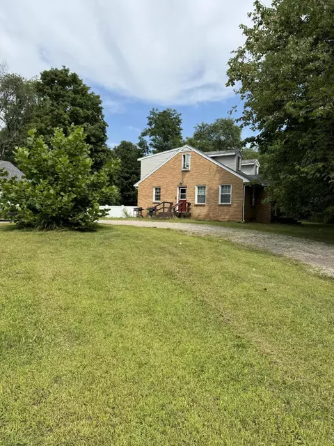 9239 Vergennes St SE, Ada, MI 49301