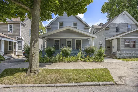 444 Barth Ave SE, Grand Rapids, MI 49506