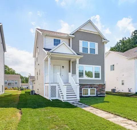 05241 Parkview Ln, South Haven, MI 49090