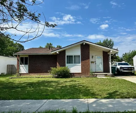 15674 Sandburg St, Romulus, MI 48174