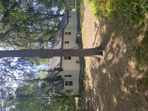 1074 E Hile Rd, Norton Shores, MI 49441