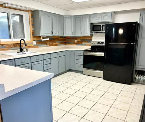 520 W Main St, Edmore, MI 48829 photo 5