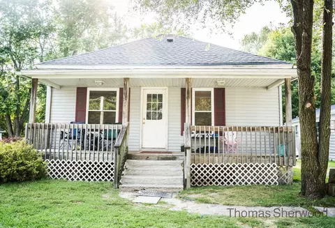 159 Loomis St, Sparta, MI 49345