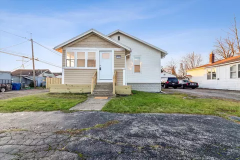 722 Columbia Ave, St. Joseph, MI 49085