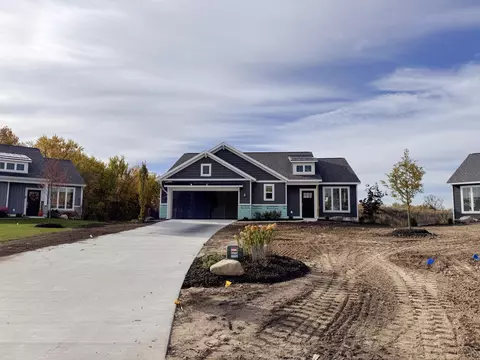4639 Graystone Rd, Holland, MI 49423