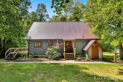 3680 32nd St, Hamilton, MI 49419