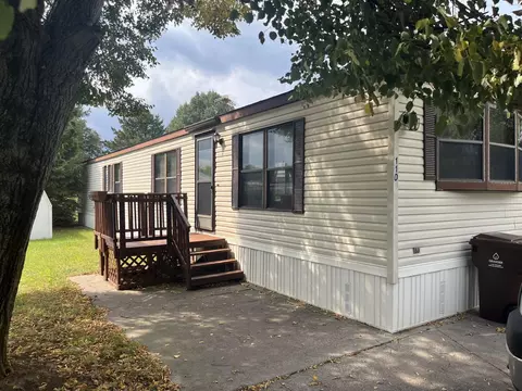 1527 W W State St #110, Belding, MI 48809