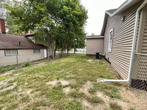 203 E Ann St, Belding, MI 48809 photo 17