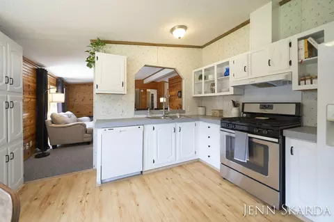 424 E Pine Ridge Trl, Newaygo, MI 49337 photo 14