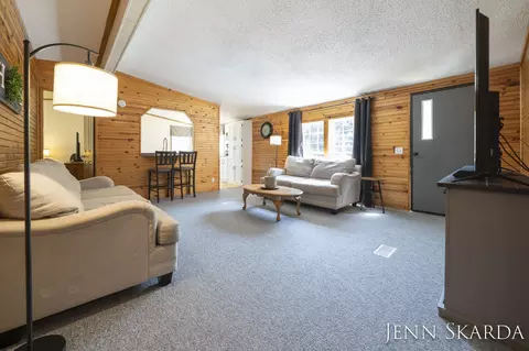 424 E Pine Ridge Trl, Newaygo, MI 49337 photo 7