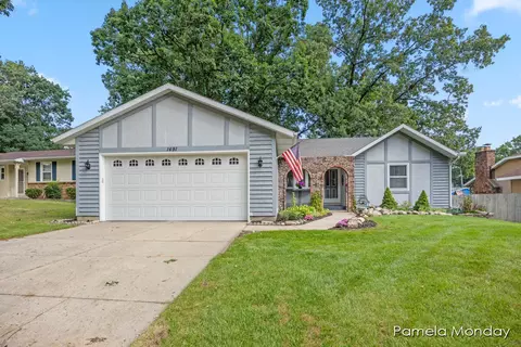 1491 Woodhill Ct SW, Wyoming, MI 49509
