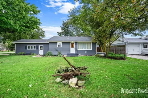 326 E 4th St, Trufant, MI 49347 photo 18