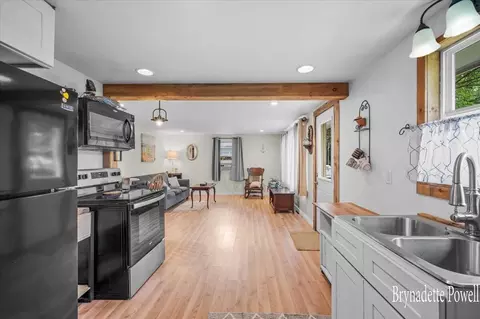 326 E 4th St, Trufant, MI 49347 photo 4
