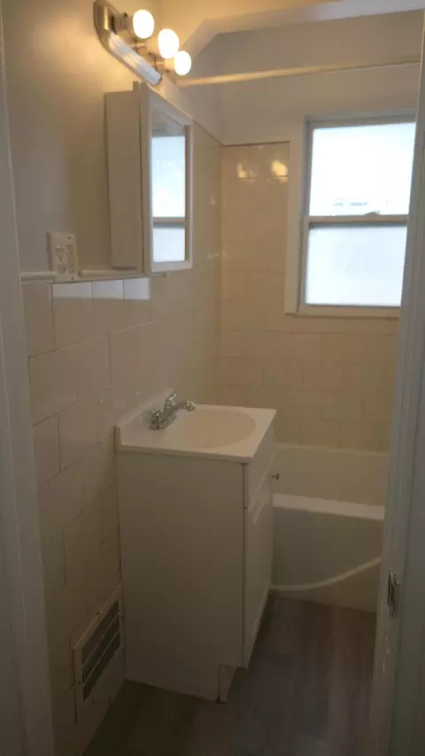 5901 Cooper St, Taylor, MI 48180 photo 21