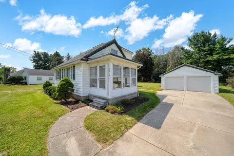 3019 E South St, Jackson, MI 49201 photo 3