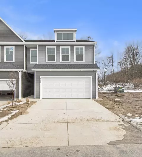 4832 Hidden River Ave SW #53, Wyoming, MI 49418
