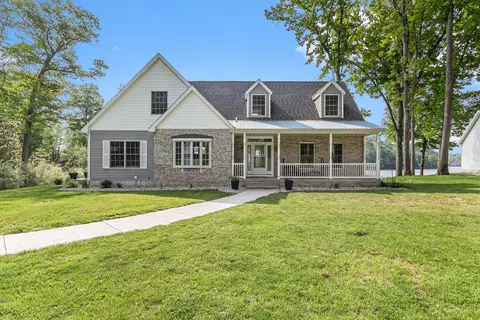 6328 Noreika, Irons, MI 49644
