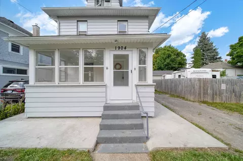 1904 Leroy St, Jackson, MI 49202