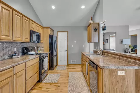 4868 Jacobson Dr, Jackson, MI 49201 photo 9