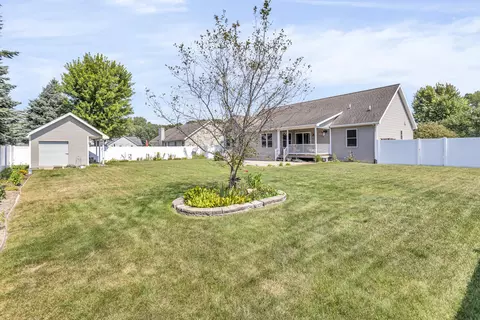 4868 Jacobson Dr, Jackson, MI 49201 photo 3