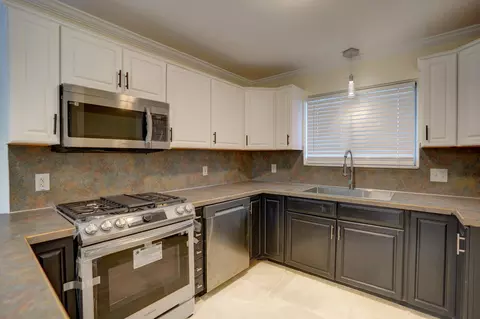 3357 Jacque St, Flint, MI 48532 photo 11