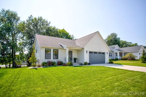 1630 Mulligan Dr SW, Wyoming, MI 49519