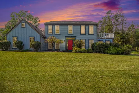 845 Sciomeadow Dr, Ann Arbor, MI 48103 photo 3