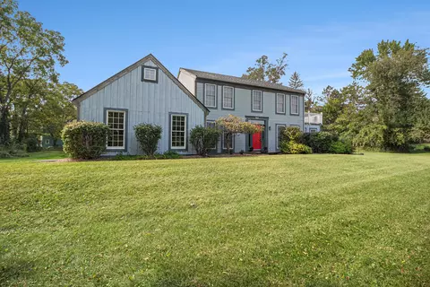 845 Sciomeadow Dr, Ann Arbor, MI 48103 photo 4