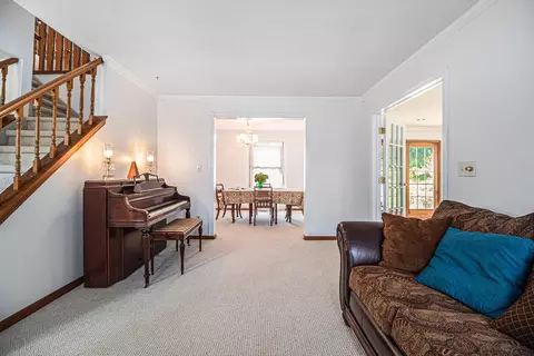 845 Sciomeadow Dr, Ann Arbor, MI 48103 photo 8