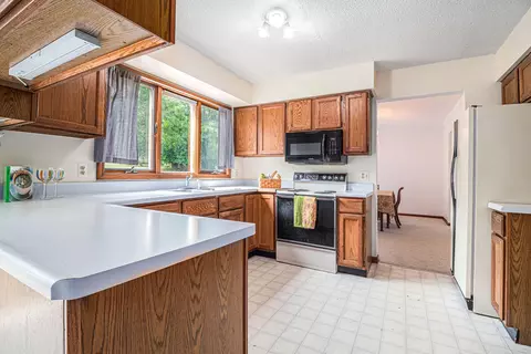 845 Sciomeadow Dr, Ann Arbor, MI 48103 photo 23
