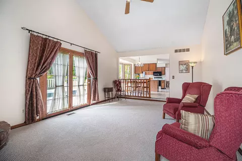 845 Sciomeadow Dr, Ann Arbor, MI 48103 photo 17