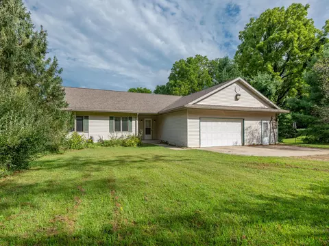 1300 S 4th St, Kalamazoo, MI 49009