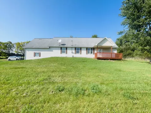 2556 S Hillsdale Rd, Hillsdale, MI 49242